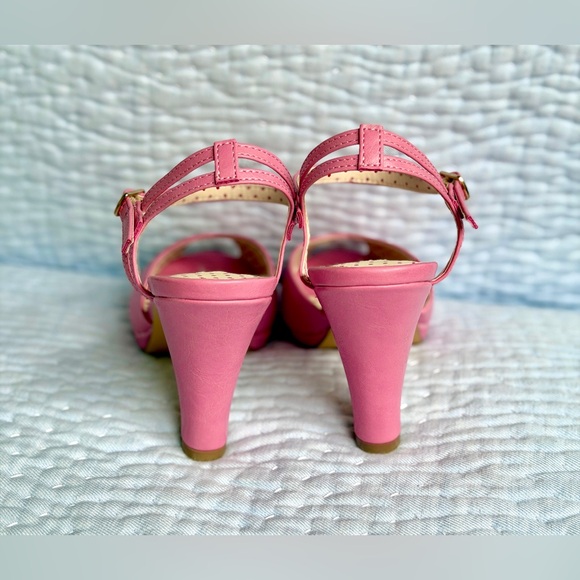 B.A.I.T. Footwear - Pink Lorraine Heels - Picture 3 of 6